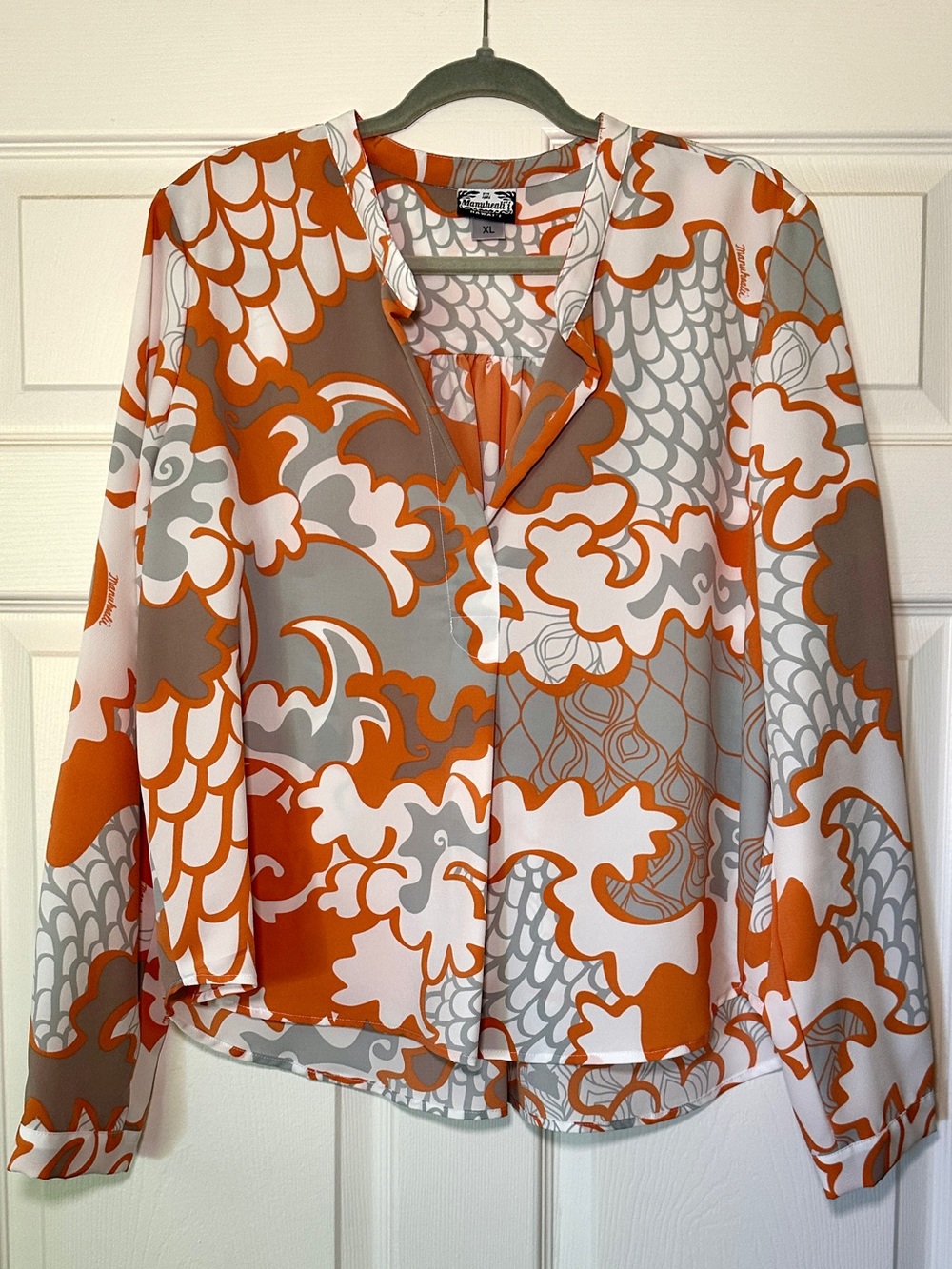 Manuheali'i Blouse, Manu Aolani Collection in 'Elepaio — Size XL